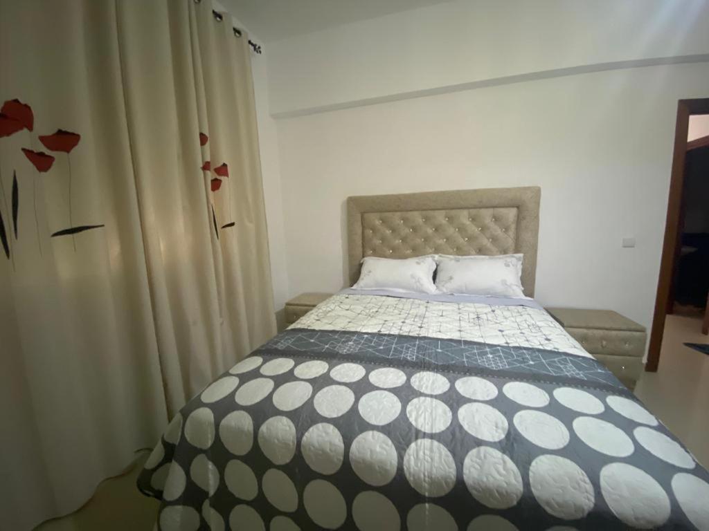 Complexe Al Massira Imm 13 N 6 Etg 2 Apartman Fnideq Kültér fotó