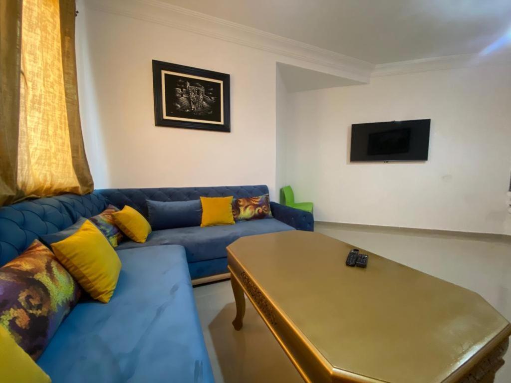 Complexe Al Massira Imm 13 N 6 Etg 2 Apartman Fnideq Kültér fotó